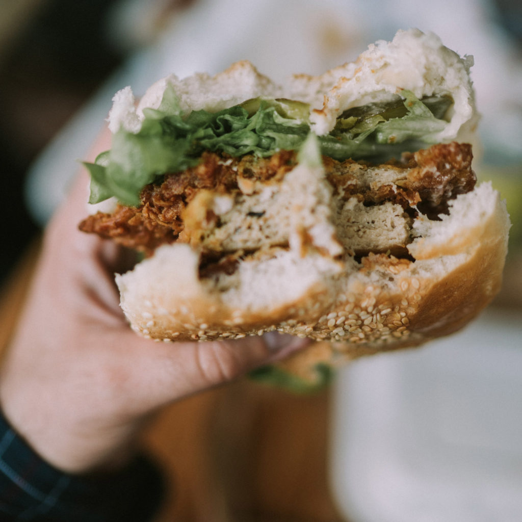 burger végétarien à La Planque à Arras